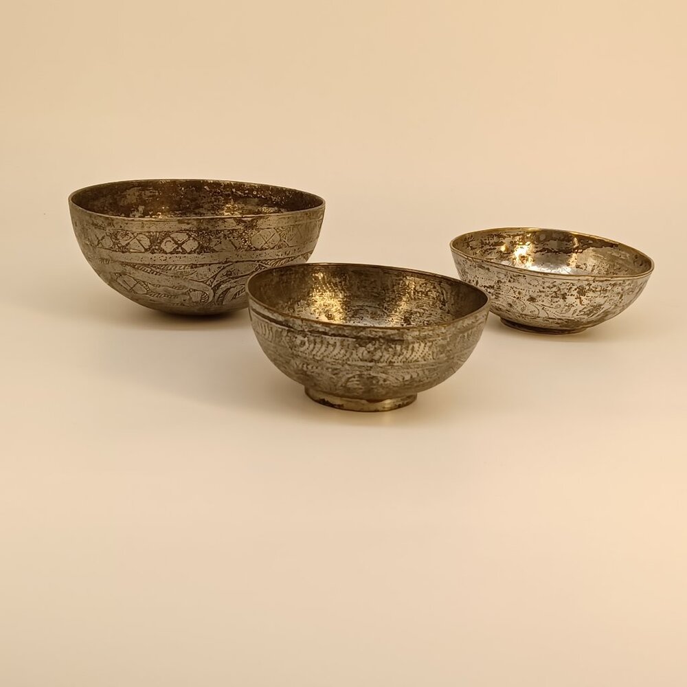 Three Old Hammam Copper Bowls From Yemen - 1930s - 1950s